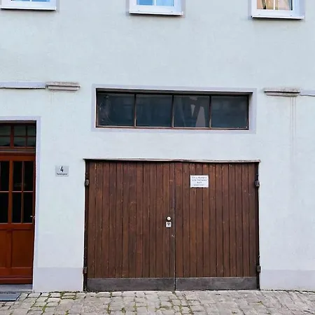Mitten In Den Weinbergen