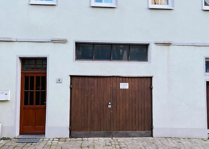 Mitten In Den Weinbergen